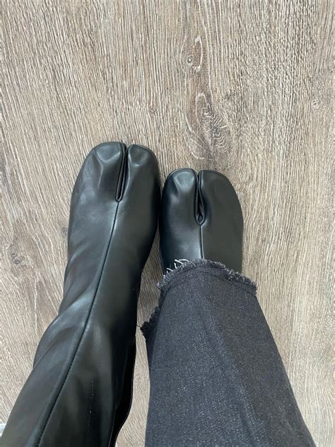 shark boot dupe - margiela tabi boots dupes.